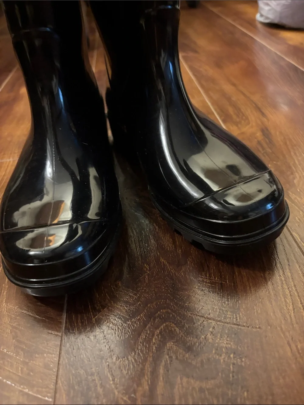 Tommy Hilfiger Black Rain Boots Women’s Size 8 Faux Suede Cuff Gold Logo Tall